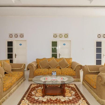 Hotel Reddoorz Syariah Near Simpang Sekip Palembang Extérieur photo