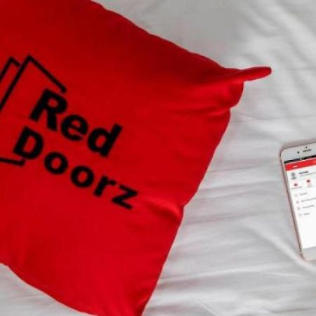 Hotel Reddoorz Syariah Near Simpang Sekip Palembang Extérieur photo