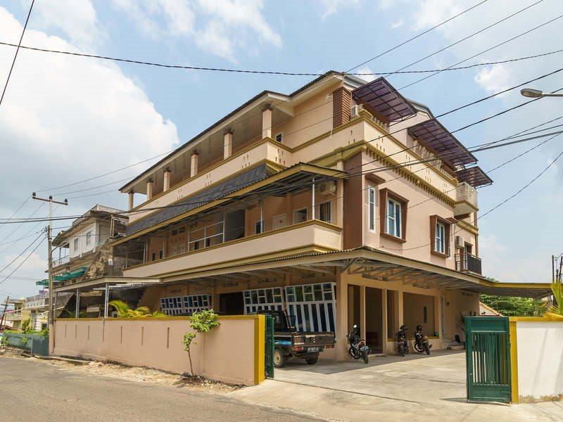 Hotel Reddoorz Syariah Near Simpang Sekip Palembang Extérieur photo