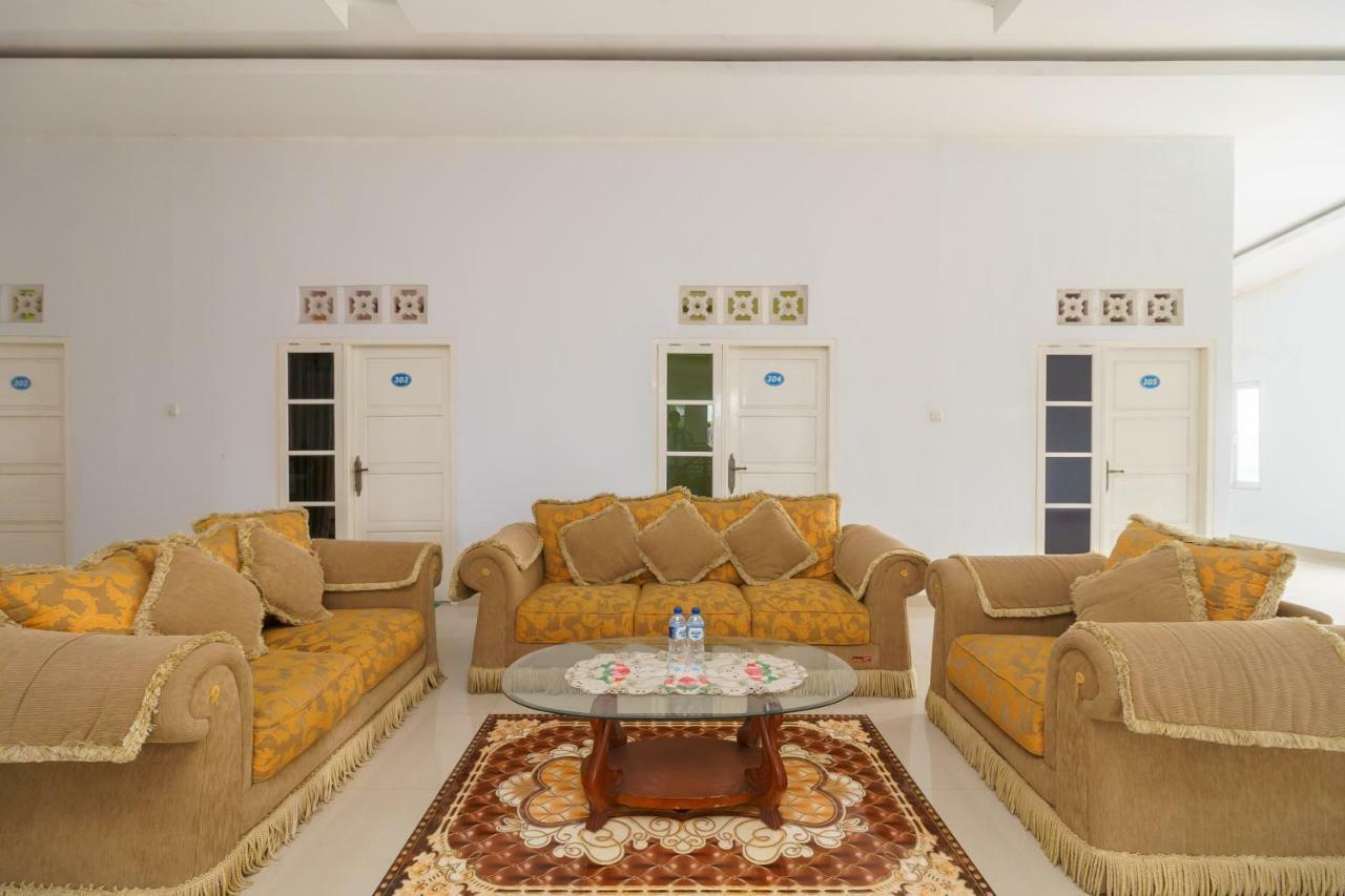 Hotel Reddoorz Syariah Near Simpang Sekip Palembang Extérieur photo