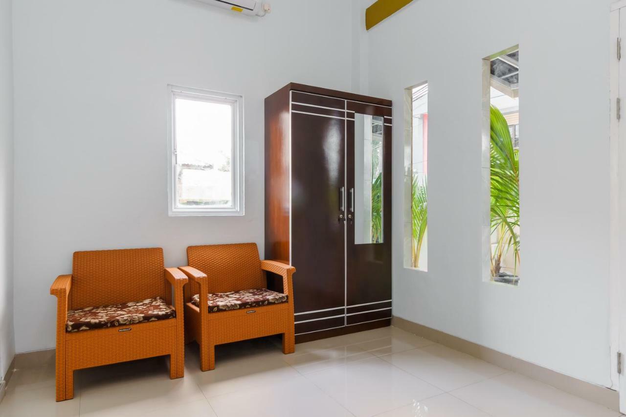 Hotel Reddoorz Syariah Near Simpang Sekip Palembang Extérieur photo